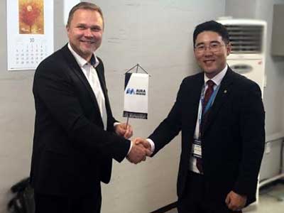 Mr. Min of Boema Hi-Tec Ltd and Mr. Sakkara of Auramarine at Boema Hi-Tec new Busan branch office